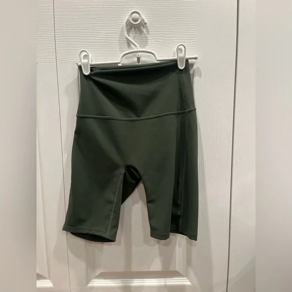 Army green biker shorts - Picture 2 of 3